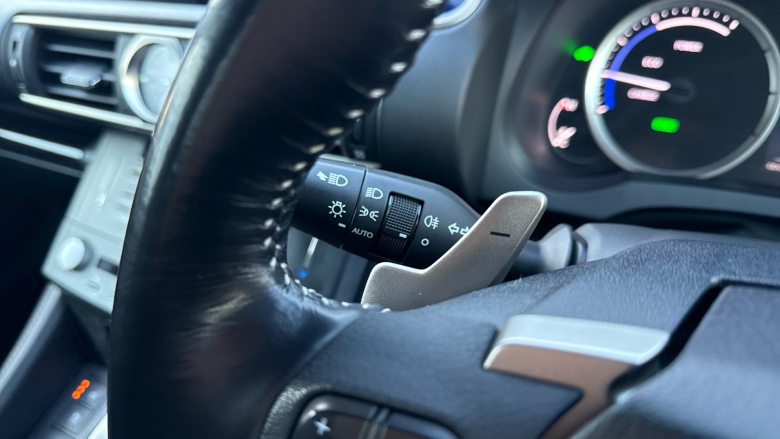 Lexus Rc 300h 2.5 Premier 2dr CVT Hybrid Coupe